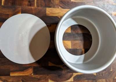 Stand pork pie tin